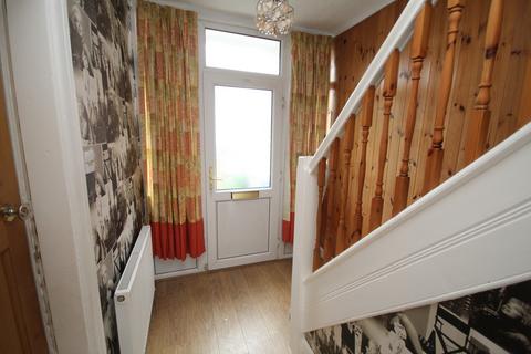 4 bedroom semi-detached house for sale, Cromford Avenue, Stretford, M32 9RQ