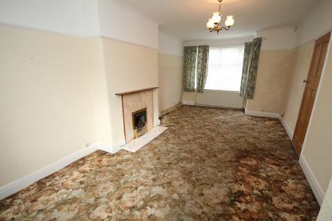 4 bedroom semi-detached house for sale, Cromford Avenue, Stretford, M32 9RQ