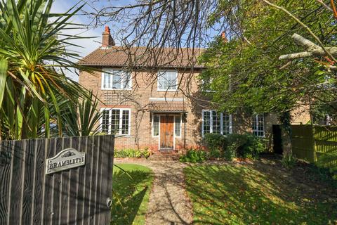 5 bedroom detached house for sale, Gloucester Road, Burgess Hill, RH15