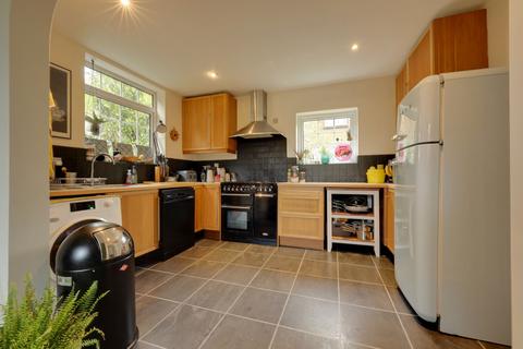 5 bedroom detached house for sale, Gloucester Road, Burgess Hill, RH15