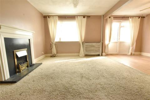 3 bedroom terraced house for sale, Wessington Bank, Glossop, Derbyshire, SK13