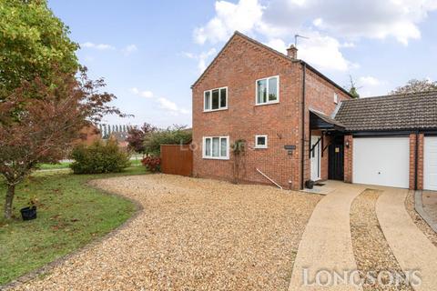 3 bedroom link detached house for sale, Lovell Gardens, Watton