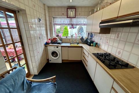 3 bedroom end of terrace house for sale, Cherrydown Avenue, London