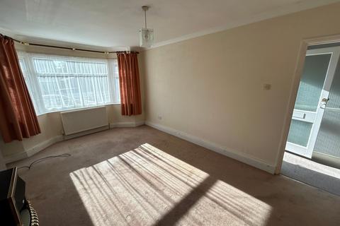 2 bedroom flat to rent, Yarrow Close, Broadstairs, CT10