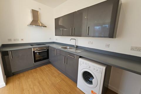 2 bedroom flat to rent, Kempton Road, East Ham, London, E6