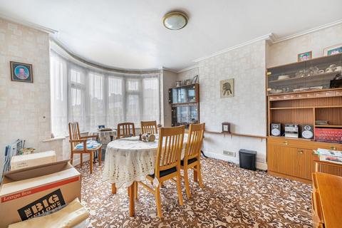 93 Rosedale Road, Epsom, KT17 2JH