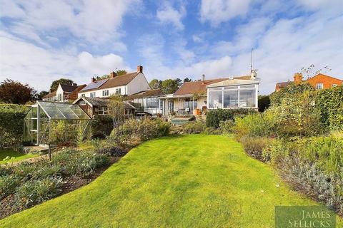 2 bedroom detached bungalow for sale, School Lane, Gaulby, Leicestershire