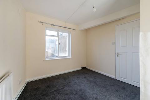 2 bedroom flat to rent, Tolworth Rise South, Tolworth, Surbiton, KT5