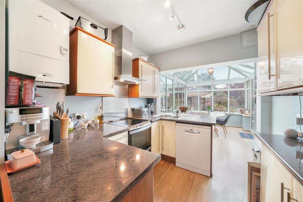 86 Charterhouse Avenue - pc Nx Nrm Ri0bq ZS9wk ASg.jpg