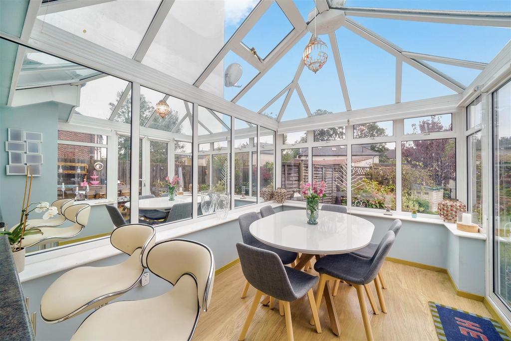 86 Charterhouse Avenue - Lwh Pncse7h Qc1p LRg O5 D.jpg