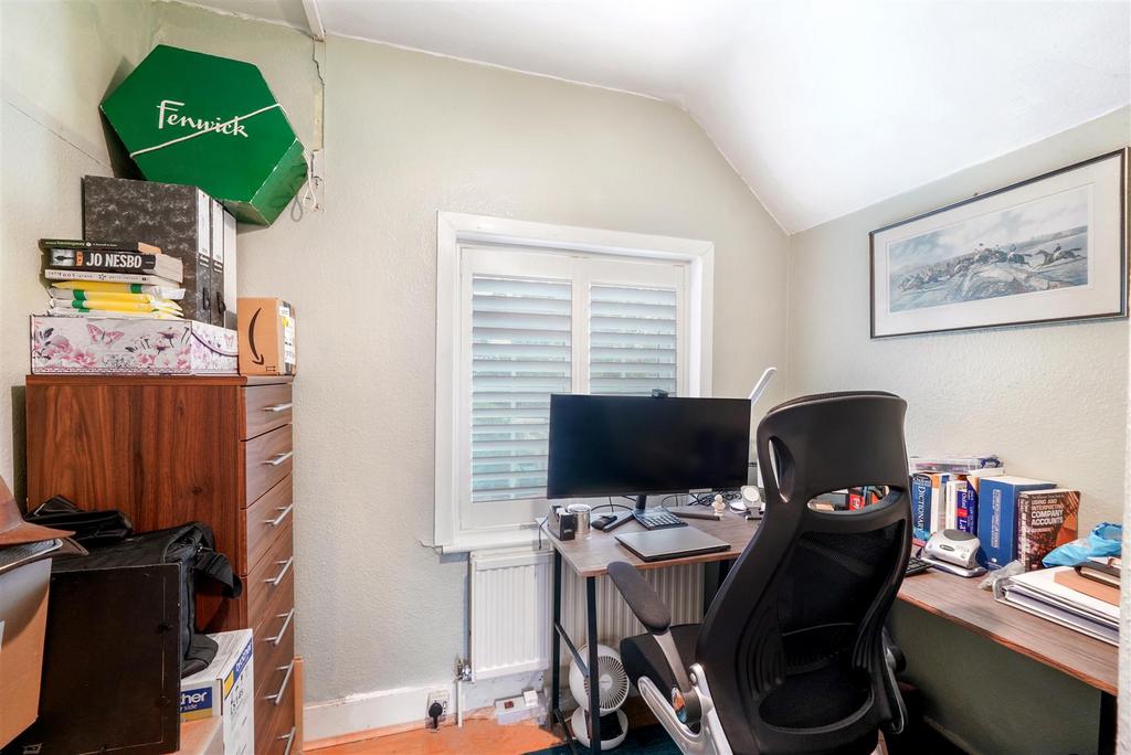 86 Charterhouse Avenue - m2r0 C7d Ezy Dkr D5c VJdy.jpg