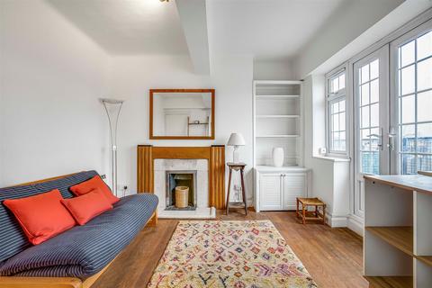 Studio for sale, Seaforth Lodge, Barnes, London, SW13