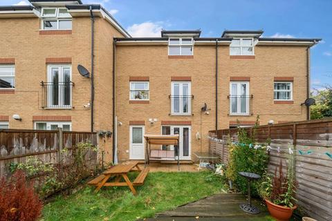 4 bedroom townhouse for sale, Slough,  Berkshire,  SL3