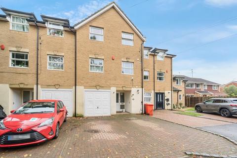 4 bedroom townhouse for sale, Slough,  Berkshire,  SL3