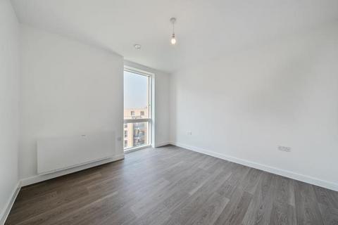 1 bedroom apartment to rent, New Road Triangle,  Feltham,  TW13