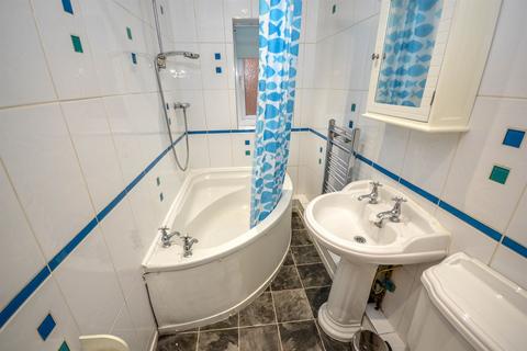 3 bedroom flat for sale, Ada Street, South Shields