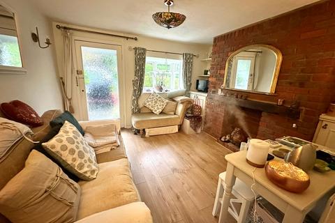 1 bedroom cottage for sale, Church Street, Bovingdon HP3