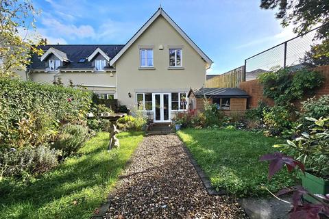 3 bedroom end of terrace house for sale, Gloucester Road, Ross-On-Wye