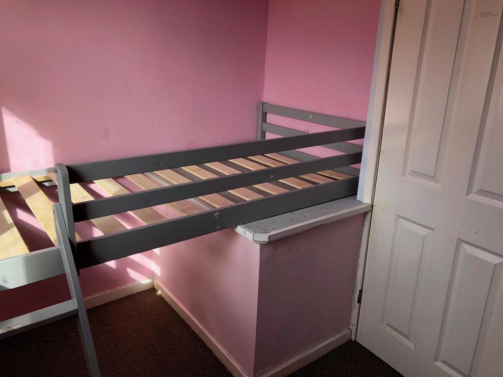 3rd bed.jpg