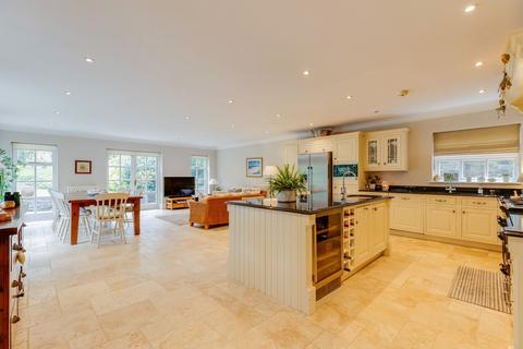 5 bedroom detached house for sale, Rhiwgoed, Westra, Dinas Powys, The Vale Of Glamorgan. CF64 4HA