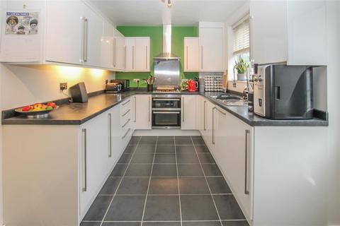 3 bedroom house for sale, Claughton Way, Hutton, Brentwood