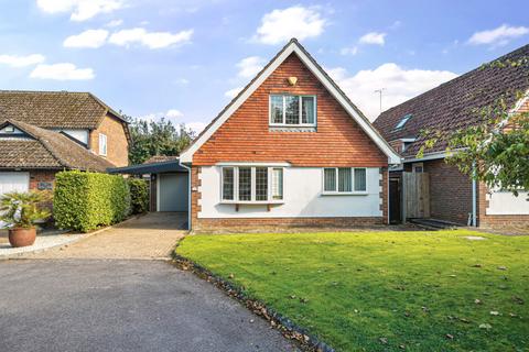 3 bedroom detached house for sale, Cowdray Drive, Rustington, Littlehampton