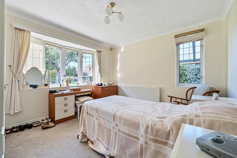 3 bedroom detached house for sale, Cowdray Drive, Rustington, Littlehampton