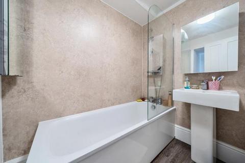 undefined, Witney,  Oxfordshire,  OX28