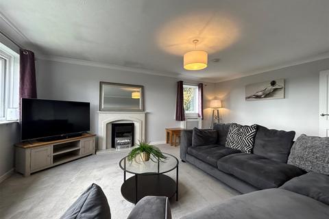 2 bedroom flat for sale, Flat 5 Oaklands, Halesowen