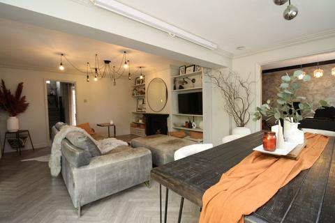 95 Bromstone Road, Broadstairs, CT10 2HX