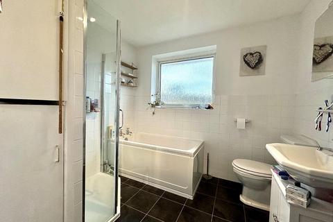 61 Buttmead, Blisworth, Northampton, NN7 3DQ