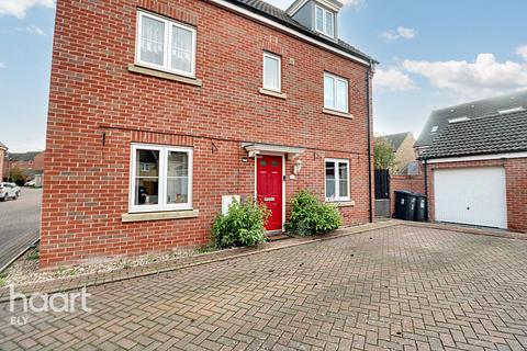 4 bedroom detached house for sale, Cottier Drive, Littleport