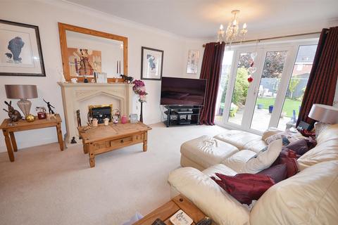 5 bedroom detached house for sale, Spode Close, Stone