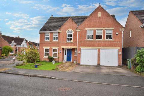 5 bedroom detached house for sale, Spode Close, Stone