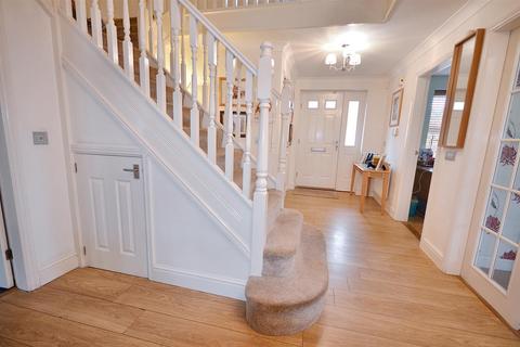 5 bedroom detached house for sale, Spode Close, Stone