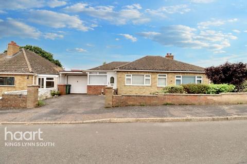 2 bedroom detached bungalow for sale, Common Close, West Winch