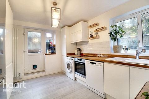 34 Valley View, Biggin Hill, Westerham, TN16 3QL