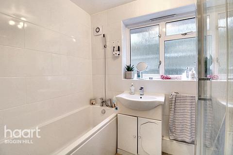 34 Valley View, Biggin Hill, Westerham, TN16 3QL
