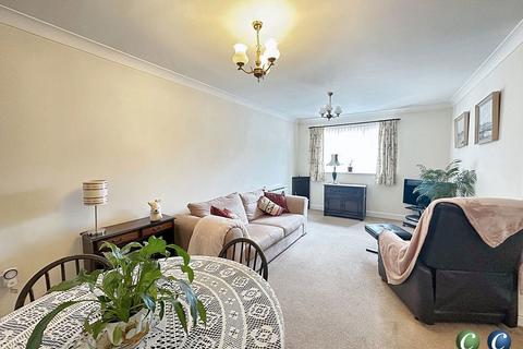 2 bedroom apartment for sale, Eaton Drive, Rugeley, WS15 2FS