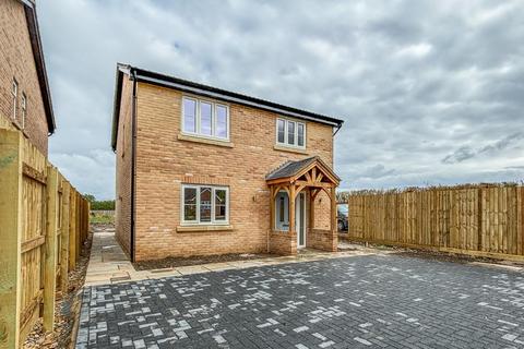 3 bedroom detached house for sale, Longmeadow, Lode