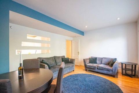 undefined, 4020L Commercial Street, Edinburgh, EH6 6LS