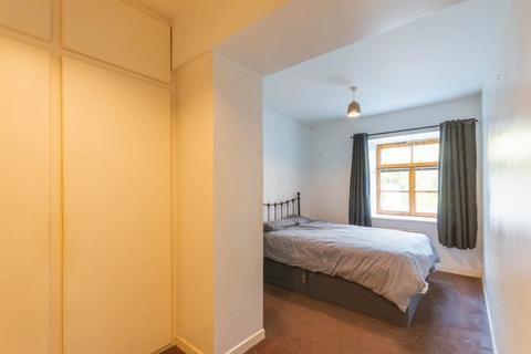 undefined, 4020L Commercial Street, Edinburgh, EH6 6LS