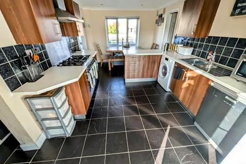 4 bedroom semi-detached house for sale, Windsor Drive, Yate, Bristol, BS37 5DU