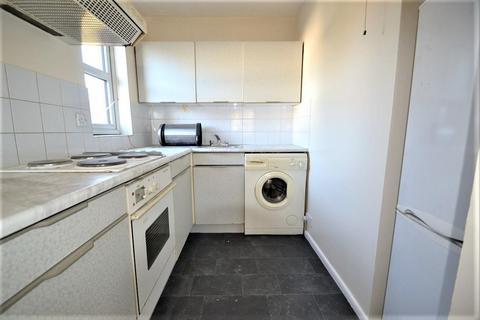 Studio for sale, Kestrel Close, London, NW10