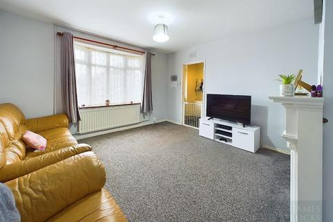 4 bedroom terraced house for sale, Drayton Road, New Parks, Leicester