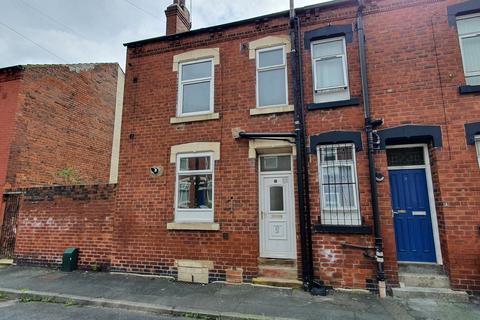 1 bedroom terraced house to rent, Shafton View, Leeds LS11