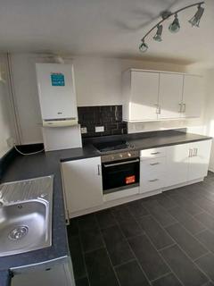 3 bedroom terraced house to rent, Swansea SA5