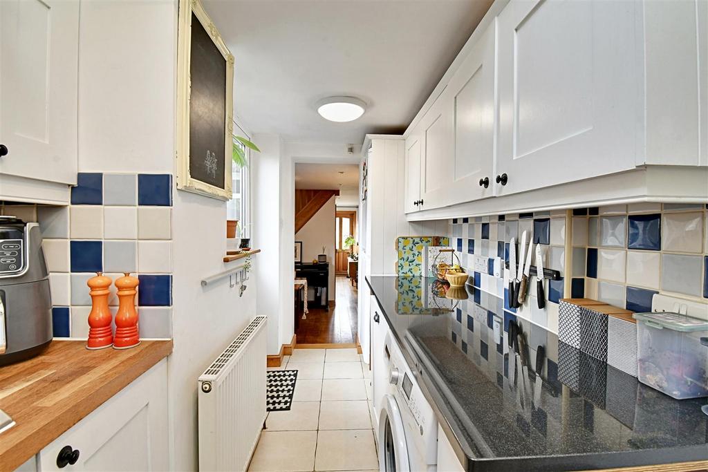 Port Vale, Hertford SG14 2 bed terraced house for sale £450,000