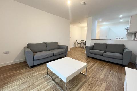 3 bedroom apartment to rent, Michigan Point, Michigan Avenue, Salford