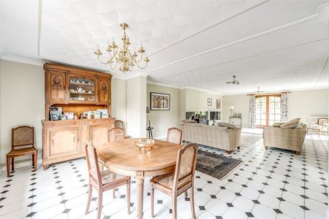 4 bedroom detached house for sale, Toddington Lane, Littlehampton, West Sussex, BN17